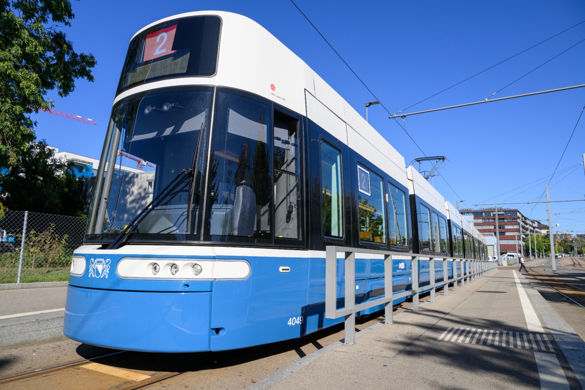 Tram 2, Haltestelle Geissweid, 6 Min. zu Fuss